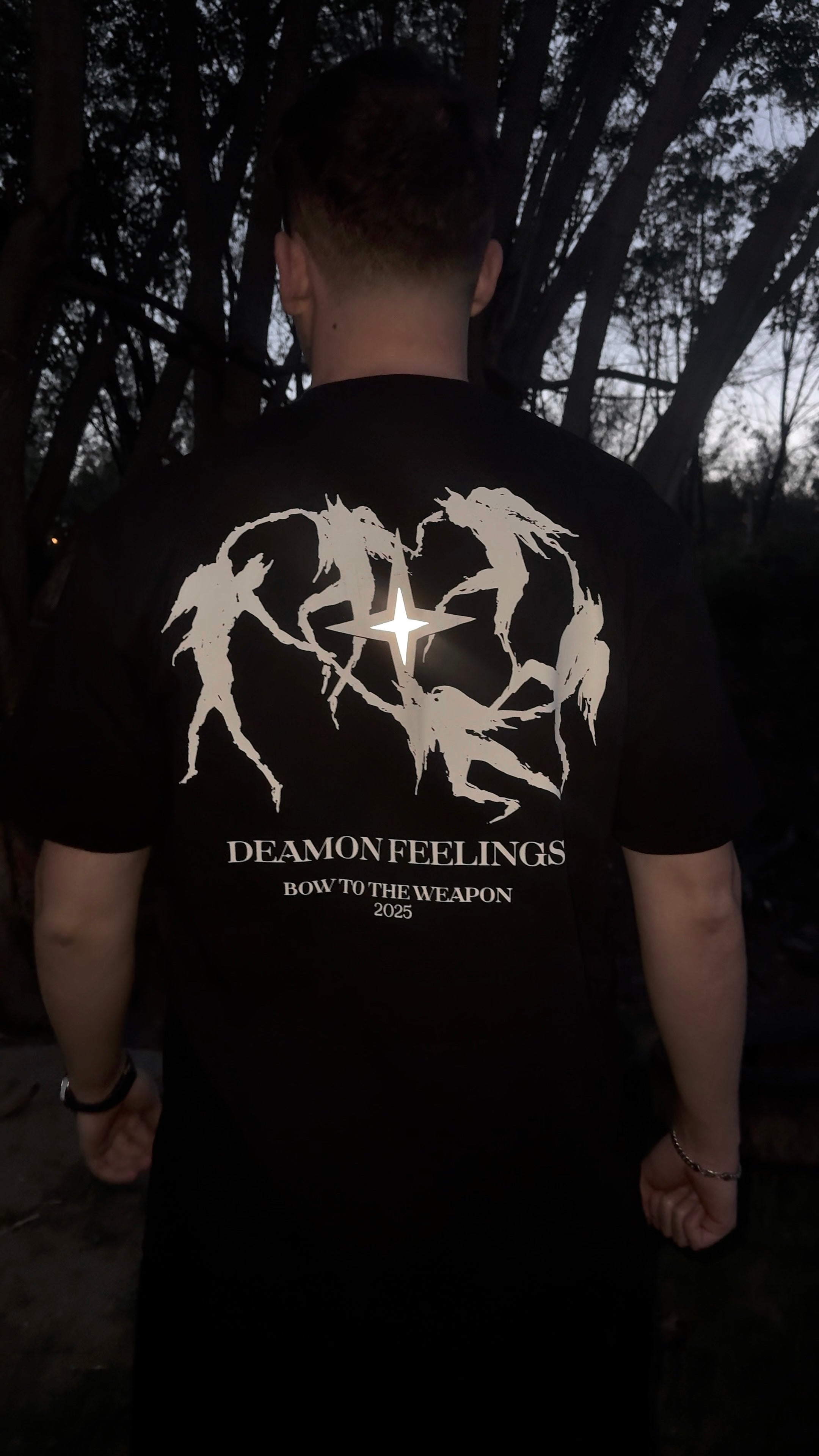 «DEAMONS» REFLECTIVE T-SHIRT