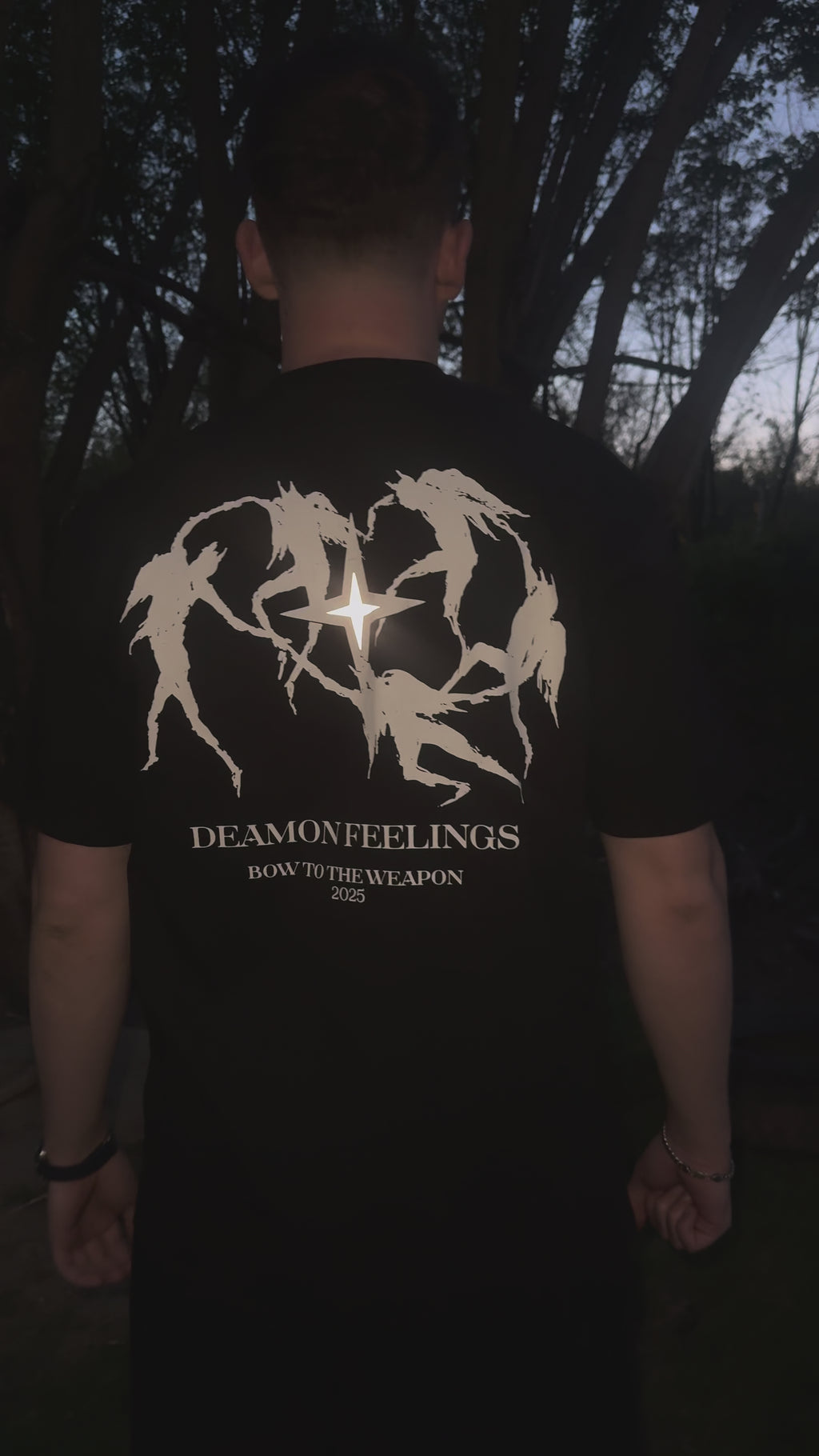 «DEAMONS» REFLECTIVE T-SHIRT